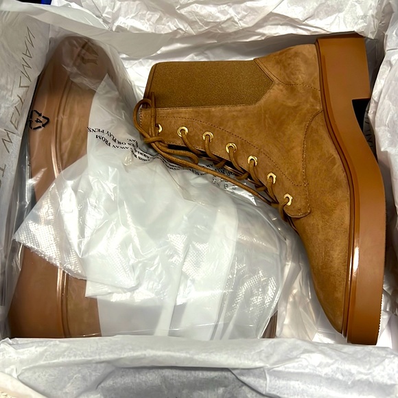 Stuart Weitzman Henley Boot - Picture 1 of 4